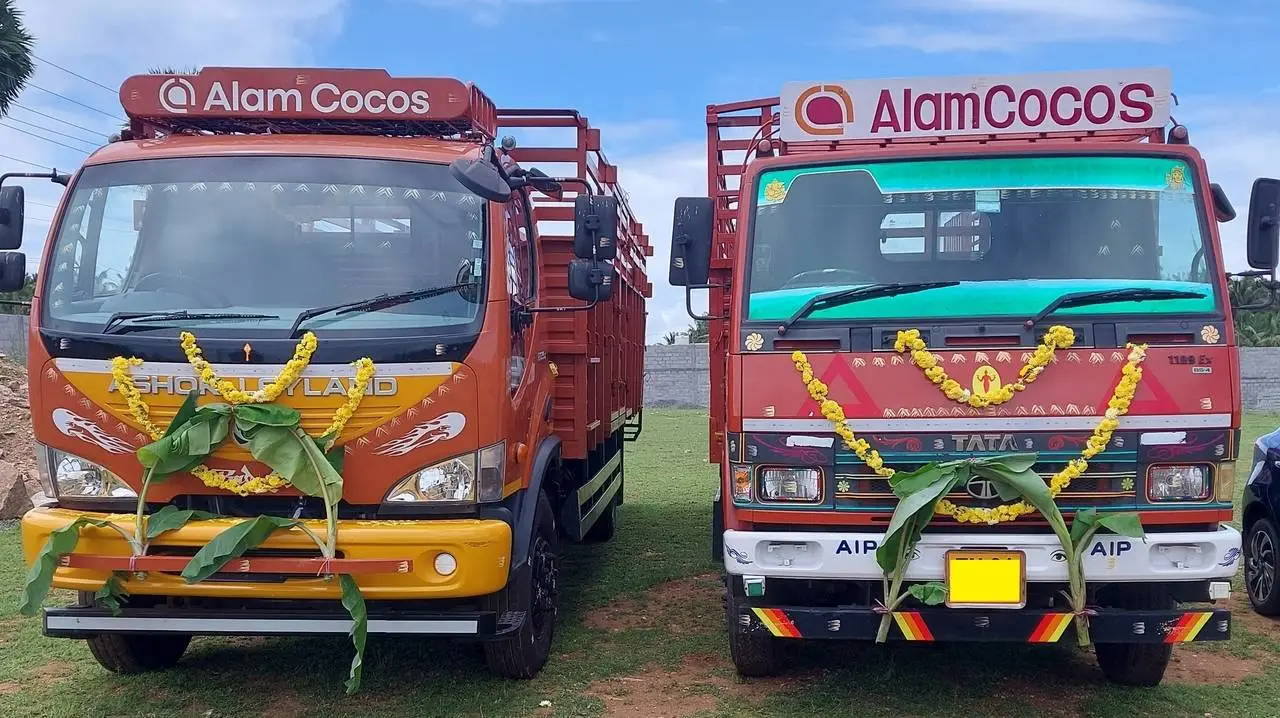 Alam Cocos Trucks